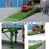 移動(dòng)式液壓登車(chē)橋